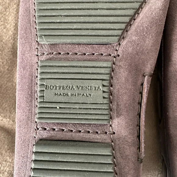 Bottega Veneta Purple Intrecciato Suede Driving Loafers
Size 37 - Picture 3 of 5
